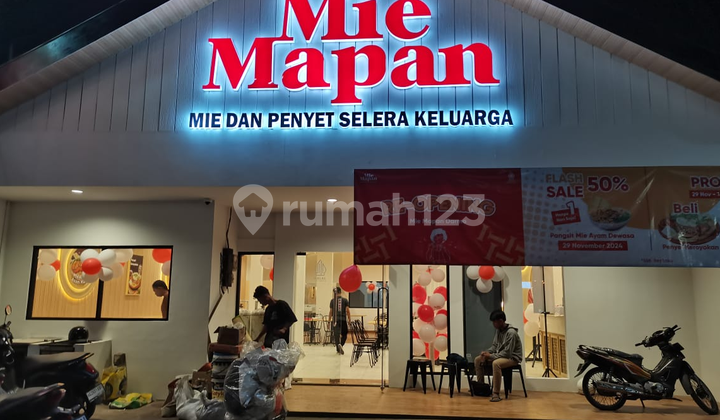 Dijual Tempat Usaha Strategis Lengkap dengan Izin Usaha Dijual Tempat Usaha Strategis Lengkap dengan Izin Usaha