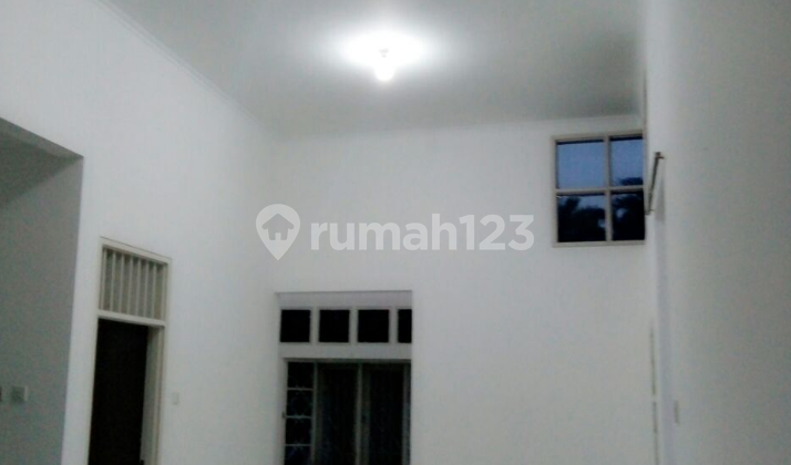 Ready-to-Occupy House, International Village, Citraland, Surabaya 2