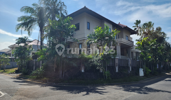 Strategic Commercial & Business Property in Citraland, Surabaya