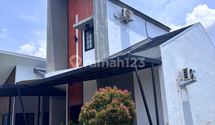 For Sale Ready-to-Live Hook House in Pedurungan, East Semarang 1