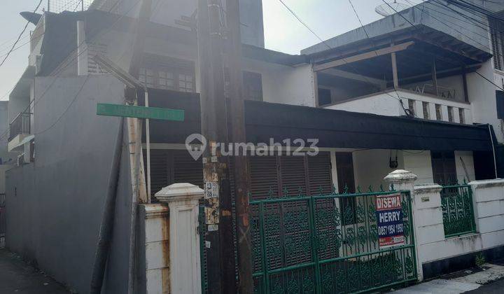 Rumah Di Sewakan, Di Tanjung Duren Utara 3