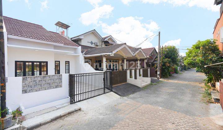 Dijual Cepat Rumah Cantik 15 Menit Ke Tol Grandwisata Bekasi, Free Biaya 2