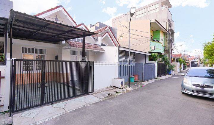 Dijual Rumah Murah, Cantik Sudah Renovasi di Harapan Indah Bekasi J22706 2