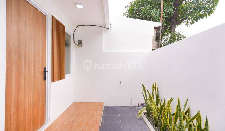 Rumah Cantik dekat Summarecon Mall Bekasi bisa KPR bebas biaya J24452 2