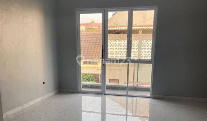 Rumah Luas Modern Dekat Cibubur 15 Mnt ke RS Siap Huni J26017 2