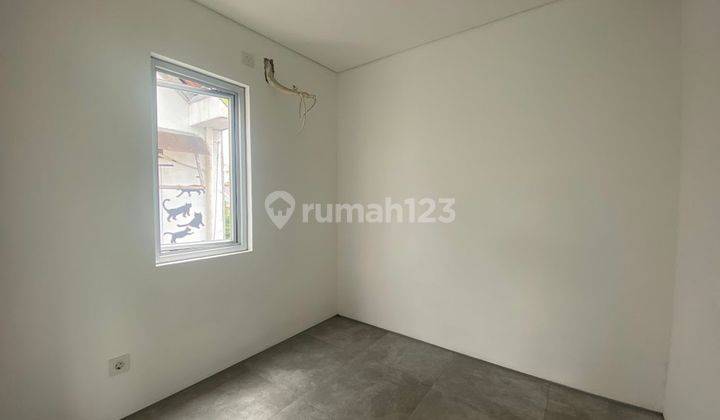 Rumah 2 Lt Harga Nego 15 Menit ke Mall Pesona Square Dibantu KPR J26595 2