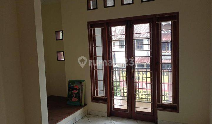 Villa cinere mas dekat taman 10