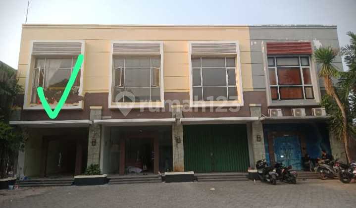 Lebak Bulus Parkir Luas 5 Menit ke MRT Fatmawati