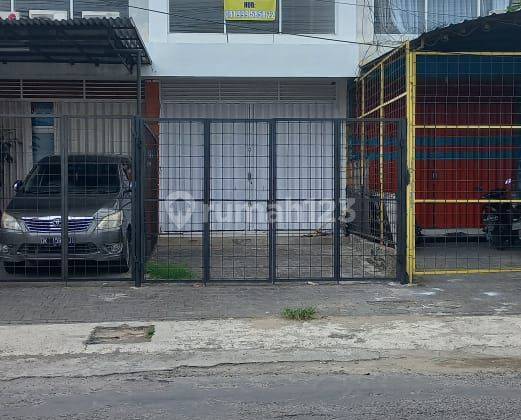 D selling a 2-story shophouse in the Panjer area of Denpasar 1