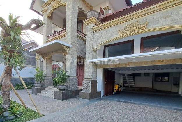 Dijual rumah cantik di daerah renon denpasar 1