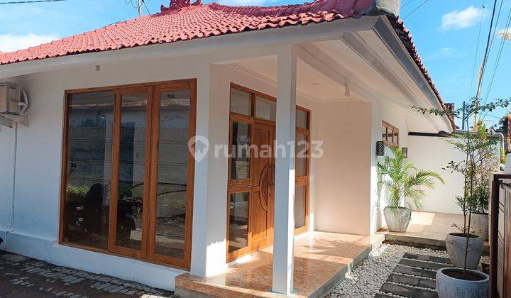 Di Jual Rumah Cantik Dekat Airport Ngurah Rai Tuban 1