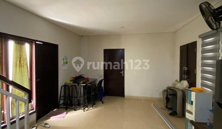For Sale 2-Story House in West Gatsu Denpasar 2