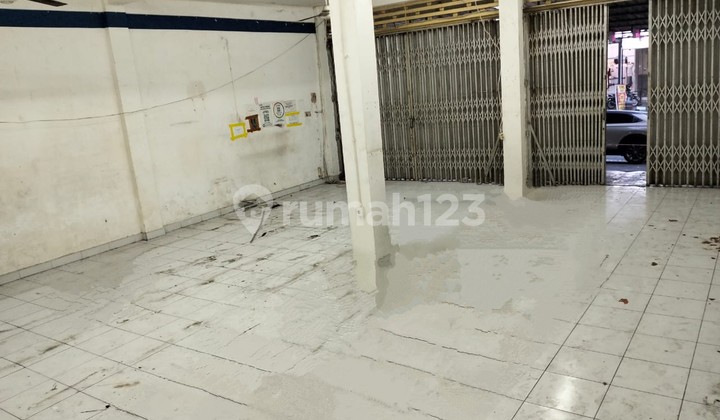 For Sale 2-Story Shop House in a Strategic Location at Dalung Permai 2