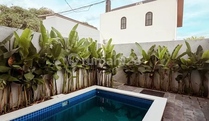 Disewakan Villa Baru 2 Lantai di Canggu 2