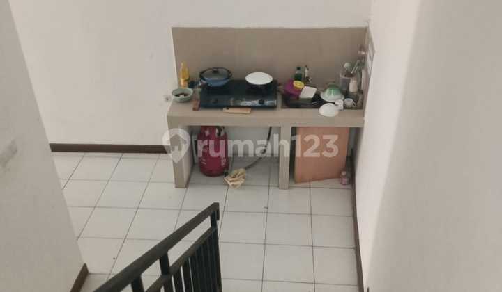 For Sale 3-Story Boarding House in Tomang, Minimalist Design Guarantees Profit 2