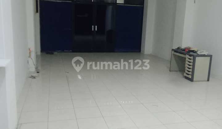 Di Sewa Ruko 4 Lantai di Cideng, Strategis Siap Huni