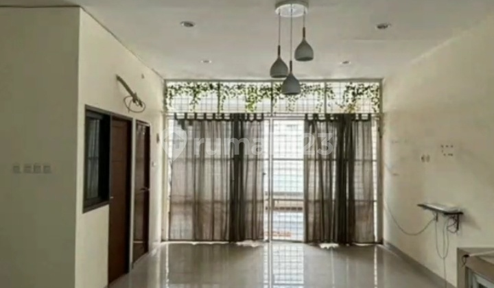 Di Sewa Rumah 2lantai Di Sunter, Dalam Komplek, Aman Dan Nyamab Di Sewa Rumah 2lantai Di Sunter, Dalam Komplek, Aman Dan Nyamab