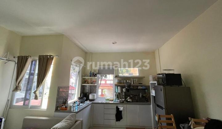 Di Jual Cepat Rumah 3 Lantai di Sunter, Murah Meriah