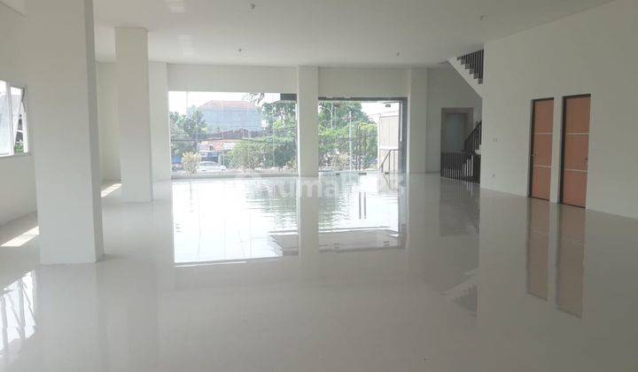 Di Jual Gedung Brand New 5,5 Lantai Siap Huni, Parkir Luas Bebas Banjir 2