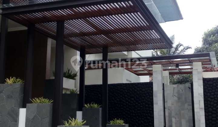 For Sale: House/Semi Apartment in Kebayoran Baru, South Jakarta, Neat and Well-Maintained