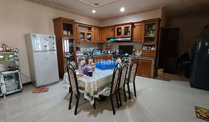 Di Jual Cepat Rumah 3 Lantai Kelapa Gading. Siap Huni, Rapih dan Terawat 2