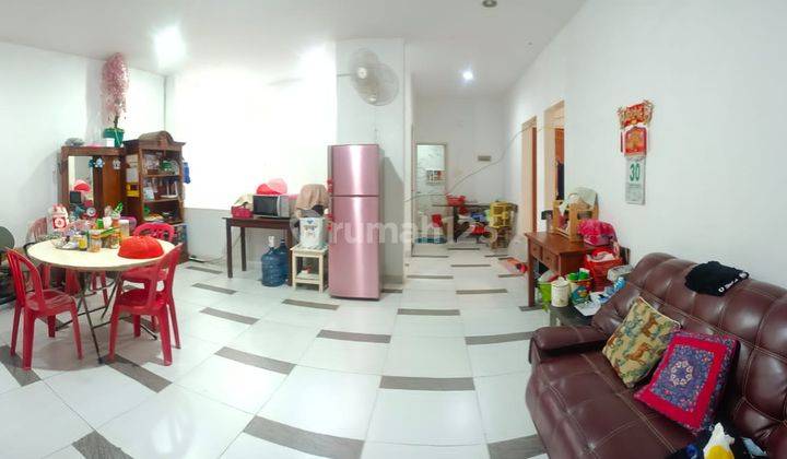 Di Jual Rumah 2½ Lantai Pasar Baru, jalan lebar siap huni 2