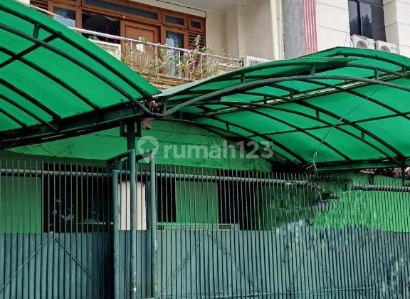 Di Jual Rumah' Mangga Besar, Cocok untuk usaha kos"an dan konveksi 1