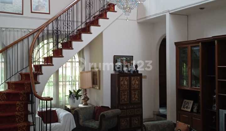 For Sale Exclusive House in Pejaten, Strategic Location Suitable for Business 2