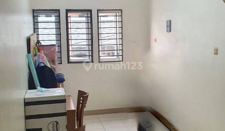 Disewakan Rumah 3 Lantai Jembatan Lima, Akses Mobil 3 Kamar Tidur 3