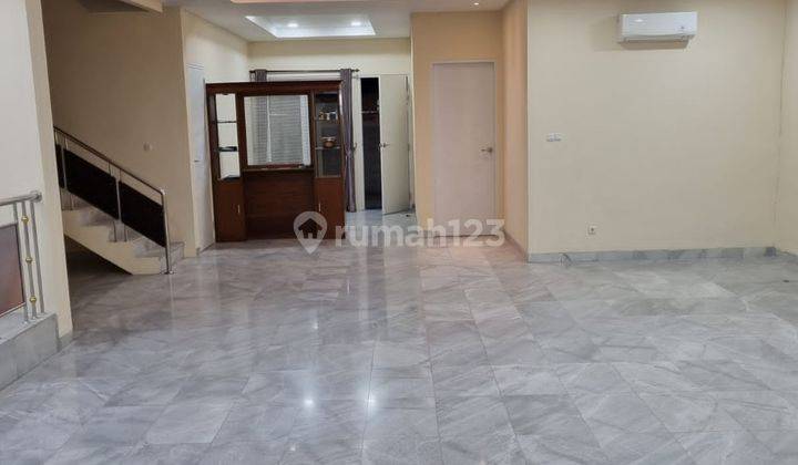 Di Jual Rumah 2,5 Lantai di Sunter, Jalan Lebar Siap Huni 1