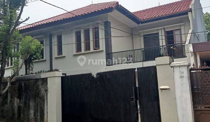 Di Jual Rumah Siap Huni di Kuningan Jakarta Selatan, Ada Kolam Renang 1