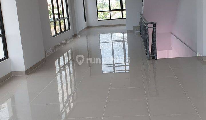 Di Jual Ruko Brand new 4 Lantai di Kelapa Gading. Jalan Utama, Bebas Banjir  1