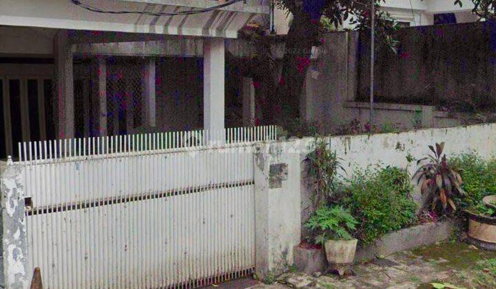 Di Jual Rumah Tua Hitung Tanah di Kebayoran Baru, Lingkungan Asri Bebas Banjir 1