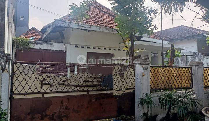 Di Jual Rumah Lama di benhil, Zona komersil cocok untuk kos"an dan usaha lainnya 1