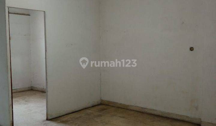 Di Jual Ruko 3,5 Lantai di sekitar Sawah Besar, cocok untuk Gudang Kantor. Akses kontainer 2