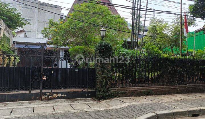 Di Jual Rumah 1,5 Lantai Menteng, Jalan 2 Mobil, Lingkungan Asri 1