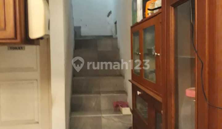For Sale 2-Story House in Tebet, Green and Comfortable Neighborhood 2