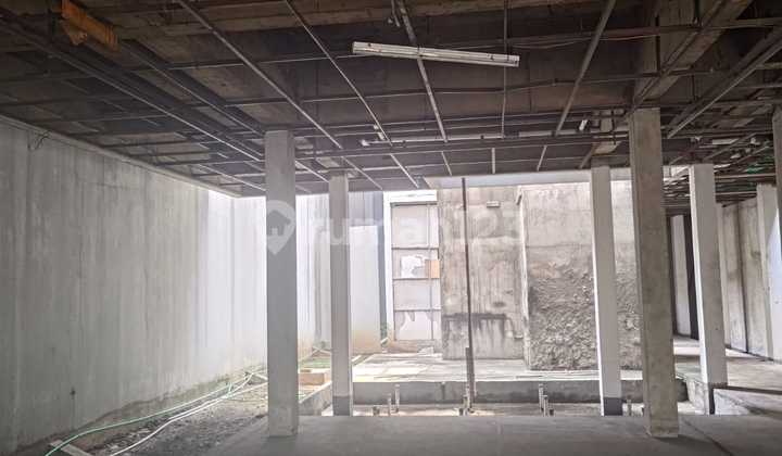 Di Jual Di Bawah Njop Rumah 3 Lantai Di Cideng, Shm Imb Lengkap Belum Finishing. 2