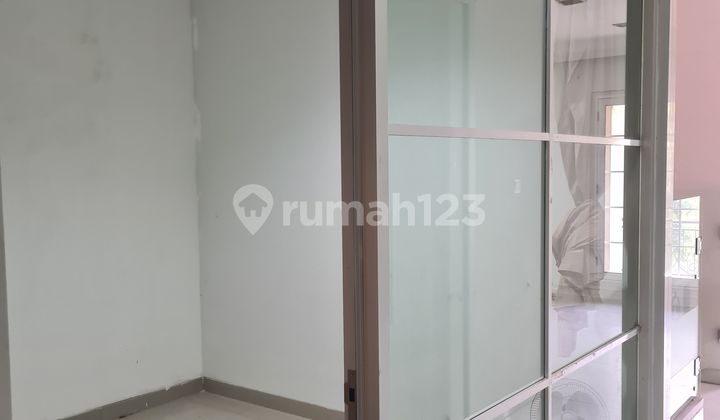 For Sale 3-Story House in Kelapa Gading, Ready to Occupancy, Flood-Free 2