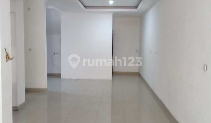 For Sale 3-Story House in Green Ville, Semi-Furnished Move-In Ready For Sale 3-Story House in Green Ville, Semi-Furnished Move-In Ready