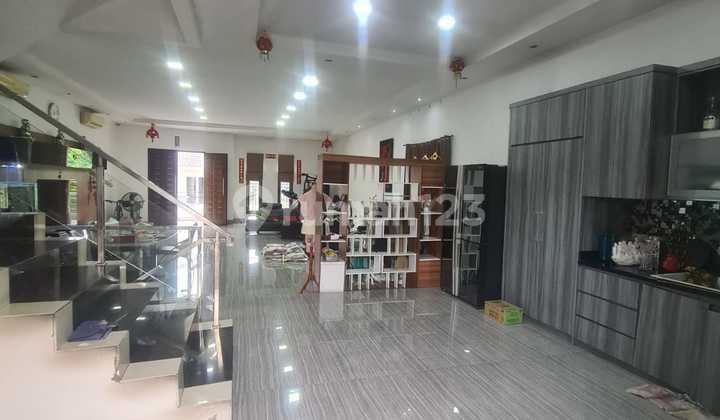 Di Jual Rumah 3 Lantai Tubagus Angke, Siap Huni Best Price 2