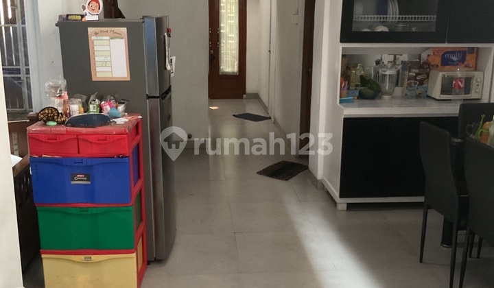 Di Jual Rumah 2 Lantai Di Cempaka Putih, Minimalis Siap Huni 2