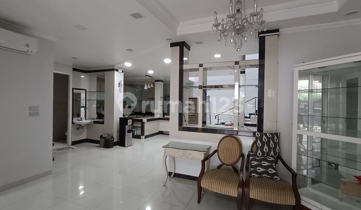 House For Sale In Kelapa Gading, 3 Floors Fully Furnished Complete Documents