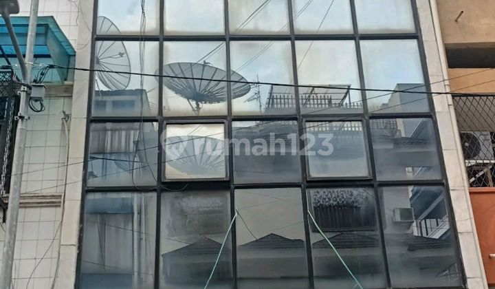 For Sale 4-Story Shop House in Sawah Besar, Suitable for Office & Warehouse 1