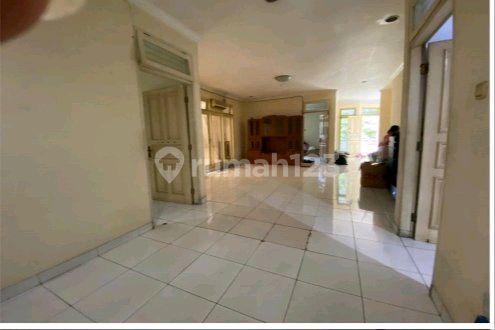 For Sale 2-Storey House in Tomang, Strategic Location Suitable for Residence or Business