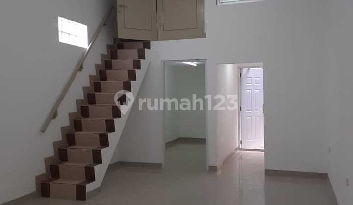 Di Jual Rumah Minimalis 3 Lantai Di Kartini, Akses Motor Siap Huni
