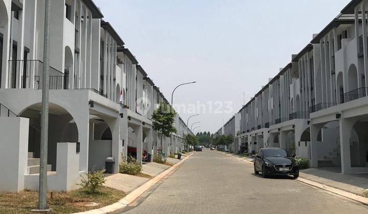 Dijual Rumah Bsd City di Kompleks Green Wich Park Cluster Aether 1