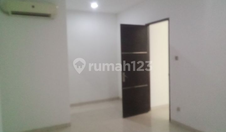 Dijual Rumah 2,5 lantai di Citra Garden 5 (SUDAH RENOVASI) 2