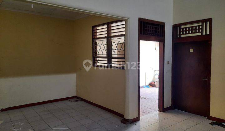 Dijual Rumah Jl. Tanjung Duren Utara Daerah Strategis di Pusat Kota 2