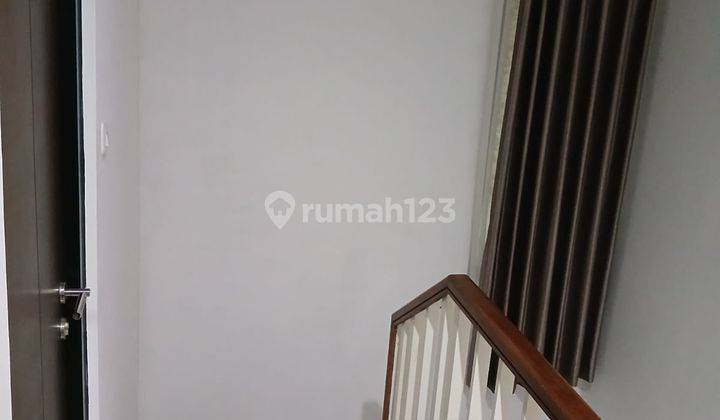 Dijual Rumah Kondisi Bagus di Metland 2